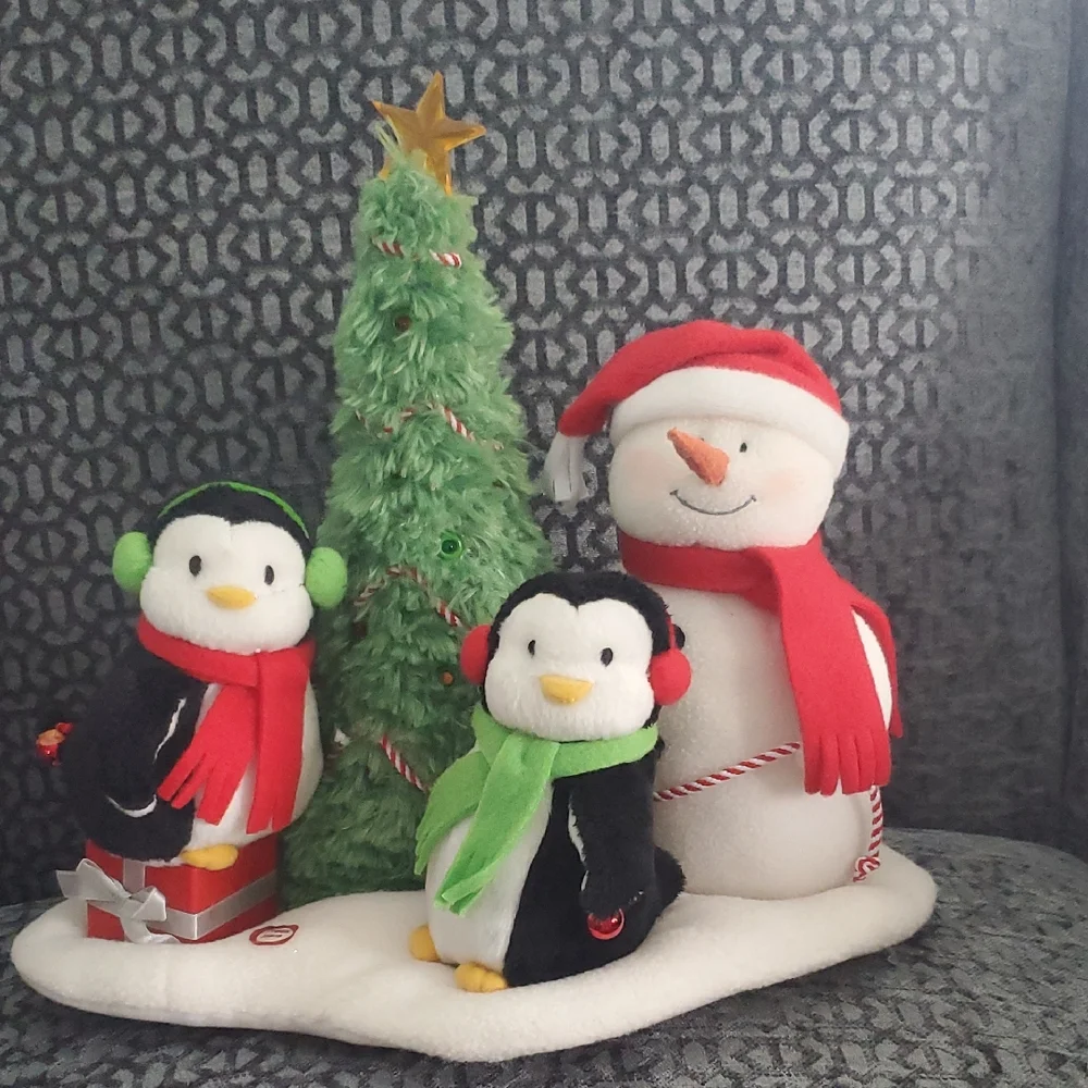 Plush Christmas Scene Decoration
